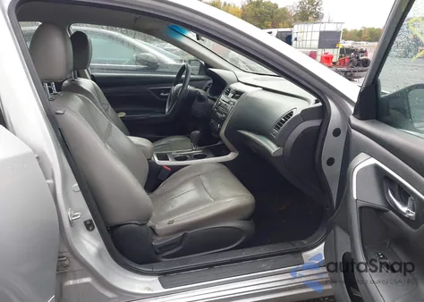 2015 Nissan Altima 2.5 S z USA, uszkodzony, nr VIN 1N4AL3AP4FC262142